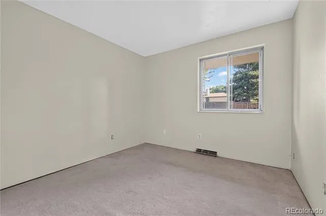 2436 S Lansing Way Aurora, CO 80014