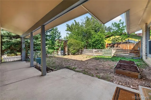 2436 S Lansing Way Aurora, CO 80014