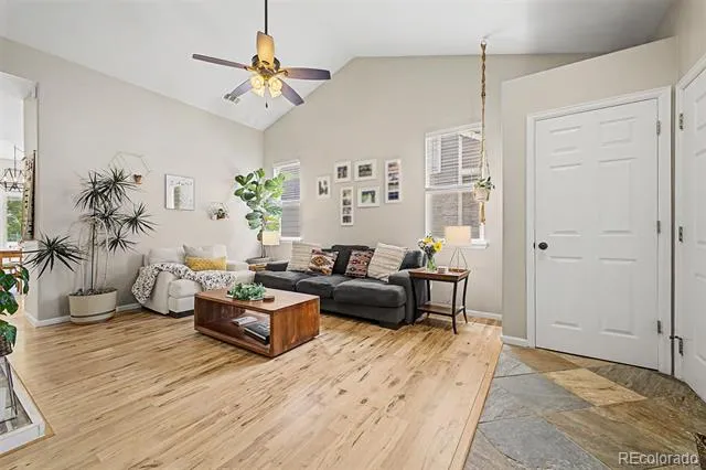 5194 S Shawnee Street Aurora, CO 80015