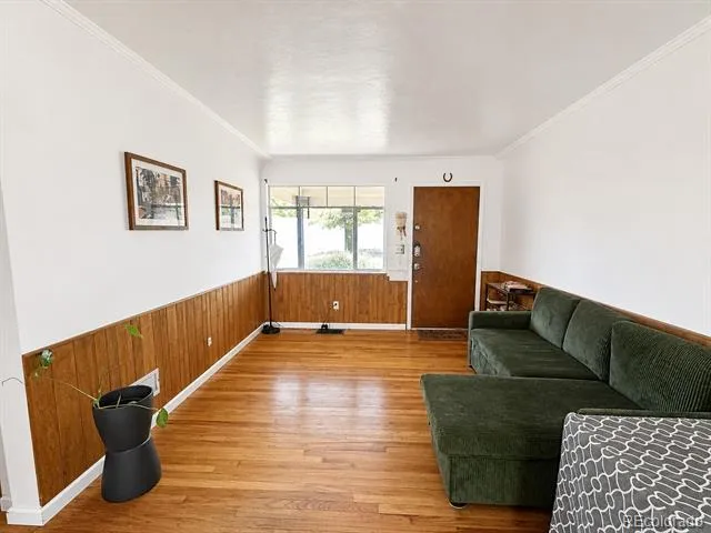7363 W 19th Avenue Denver, CO 80214