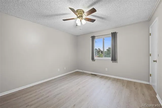 3946 S Flanders Way Aurora, CO 80013