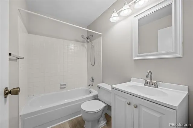 3946 S Flanders Way Aurora, CO 80013