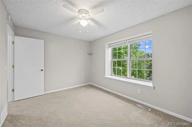 3946 S Flanders Way Aurora, CO 80013