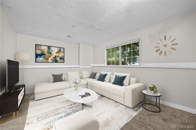 3946 S Flanders Way Aurora, CO 80013