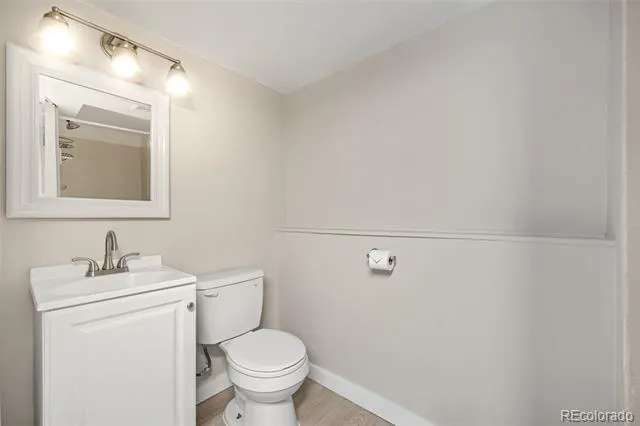 3946 S Flanders Way Aurora, CO 80013