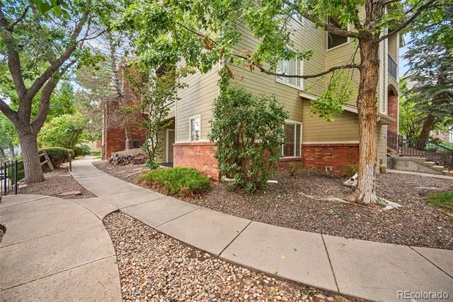 8400 S Upham Way #F22 Littleton, CO 80128