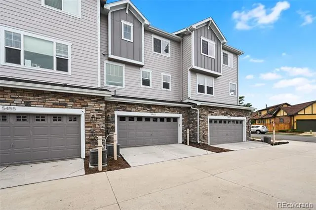5465 W 97th Avenue Westminster, CO 80020