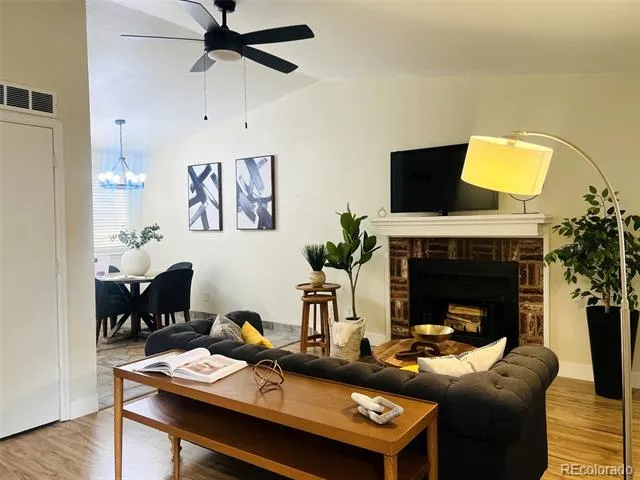 4955 S Quintero Circle Aurora, CO 80015