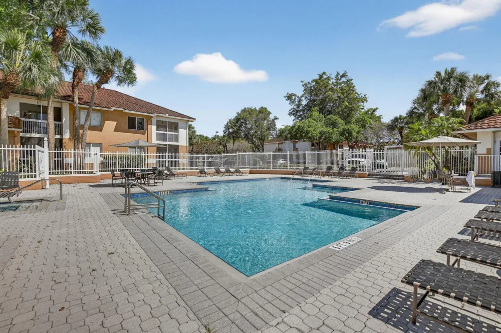 807 NW 91st Terrace NW #807 Plantation, FL 33324