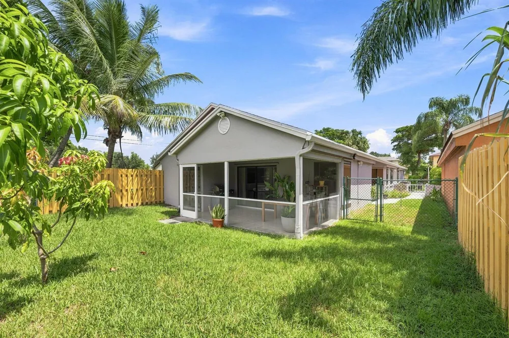 2385 NW 34TH TERRACE Coconut Creek, FL 33066