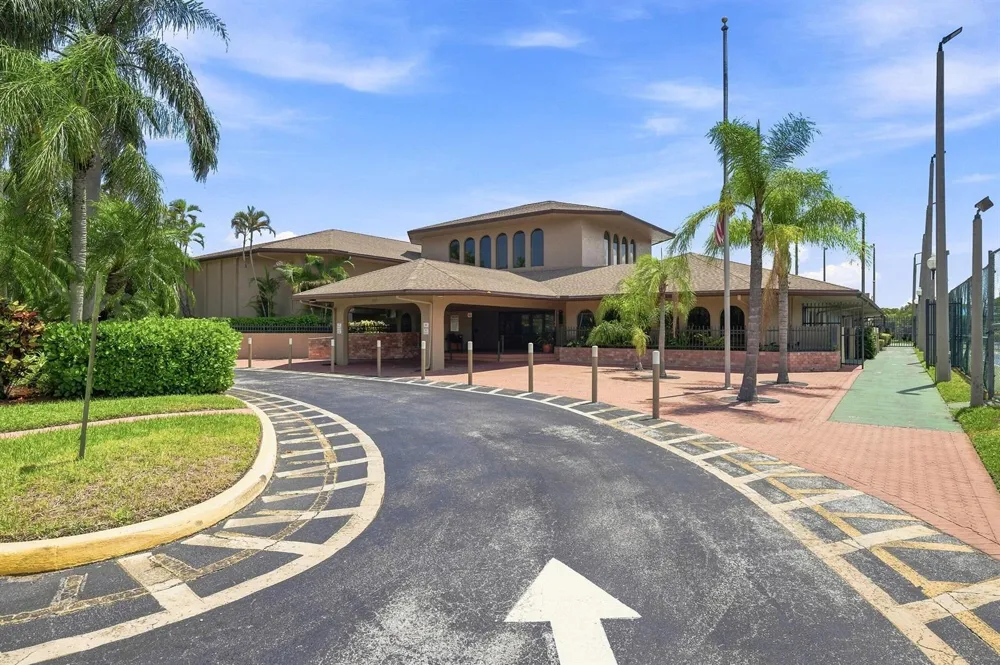 2385 NW 34TH TERRACE Coconut Creek, FL 33066
