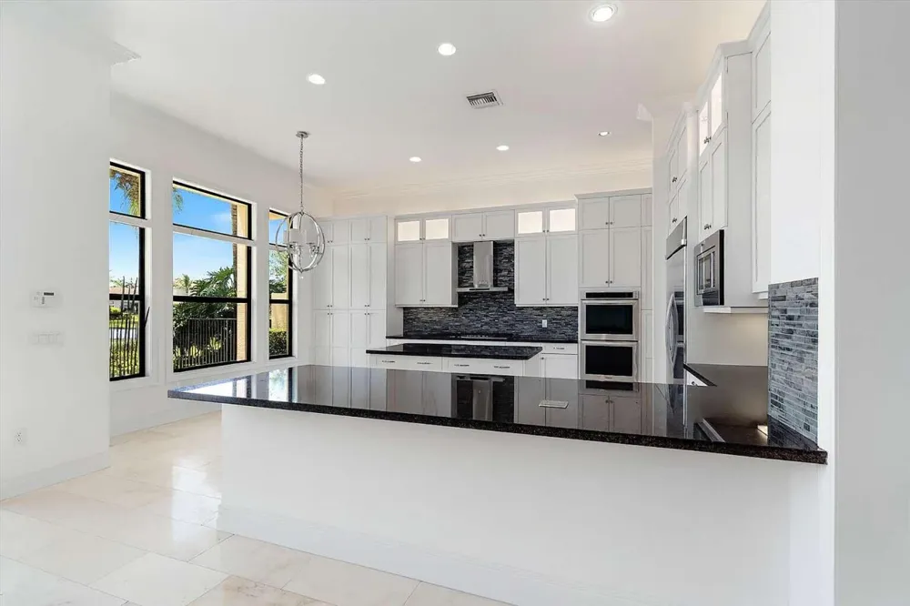 8151 Lost Creek Lane Delray Beach, FL 33446