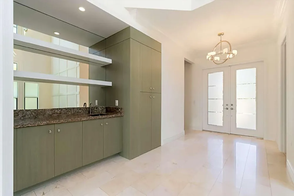 8151 Lost Creek Lane Delray Beach, FL 33446