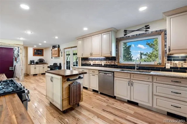 105 Piney Point Lane Woodland Park, CO 80863