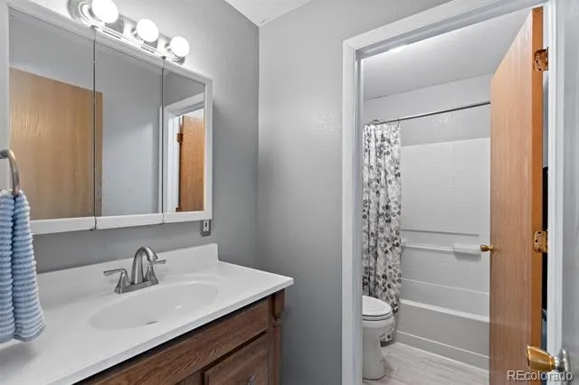 23317 E Saratoga Circle Aurora, CO 80016