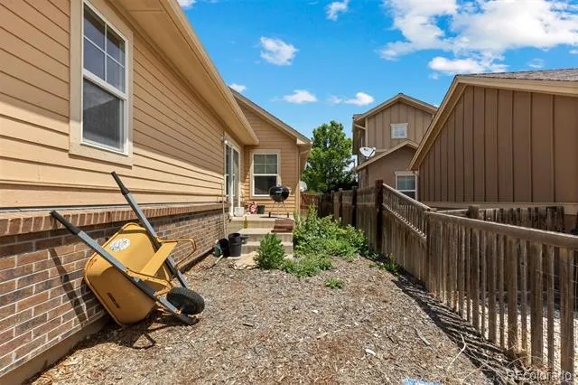 23317 E Saratoga Circle Aurora, CO 80016