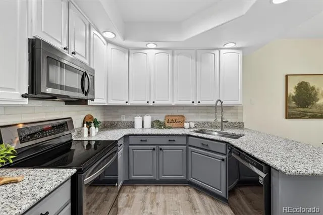 12713 W Bowles Place Littleton, CO 80127
