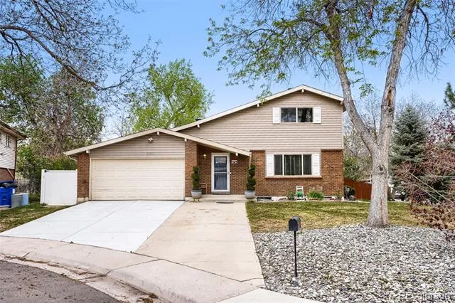 8901 W Radcliffe Place Littleton, CO 80123