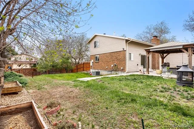 8901 W Radcliffe Place Littleton, CO 80123
