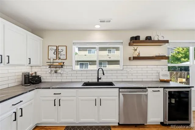 16013 E Nichols Place Englewood, CO 80112