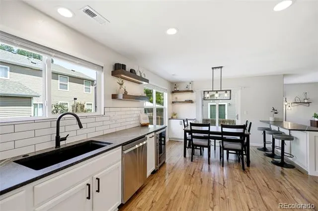 16013 E Nichols Place Englewood, CO 80112