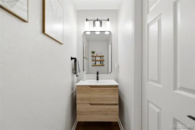 16013 E Nichols Place Englewood, CO 80112