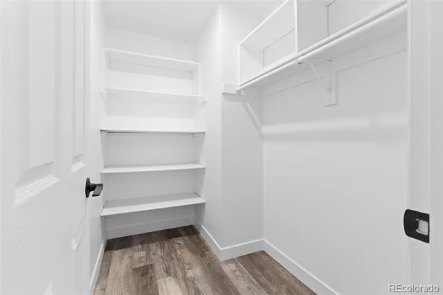 3864 S Nucla Street Aurora, CO 80013