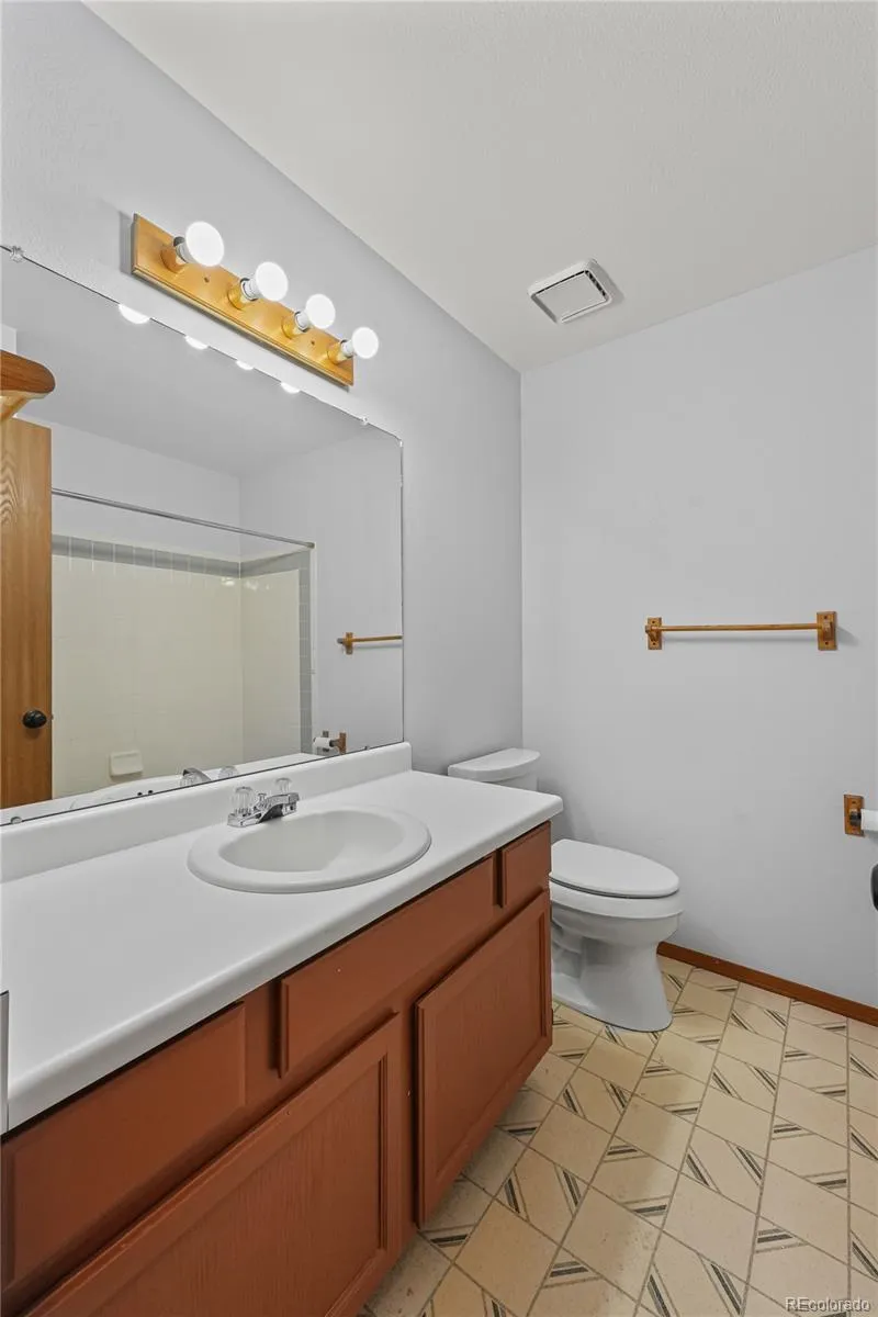 5012 W 77th Dr Drive Westminster, CO 80030