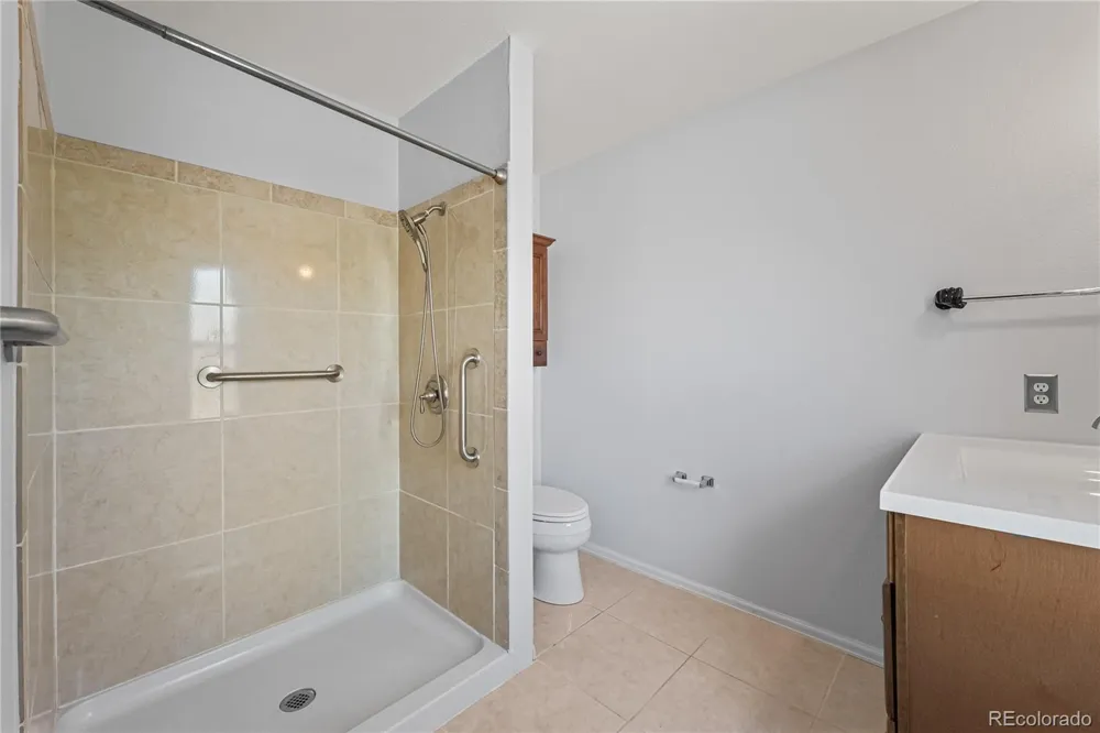 5012 W 77th Dr Drive Westminster, CO 80030