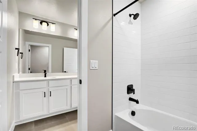 1203 S Algonquian Street Aurora, CO 80018