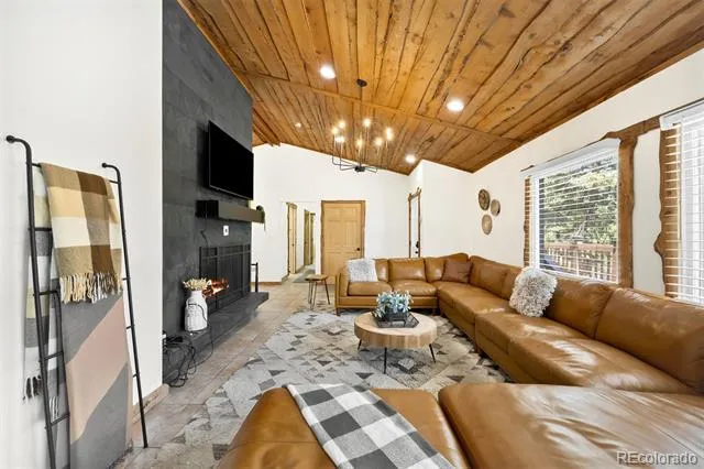 9034 US Highway 285 Morrison, CO 80465