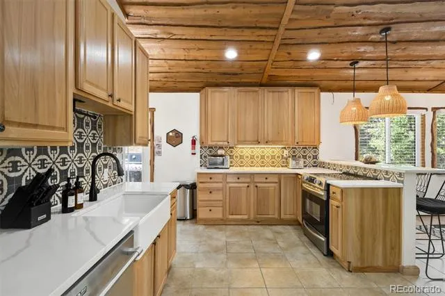 9034 US Highway 285 Morrison, CO 80465