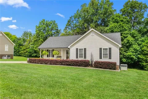 1366 Long Dairy Court
