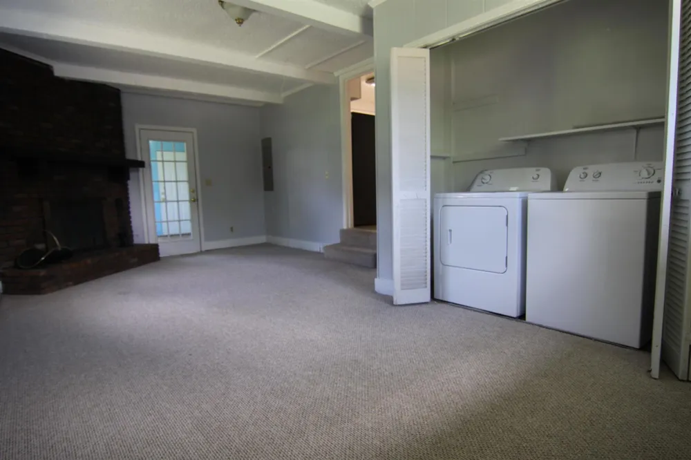304 Hilldale Ln Clarksville, TN 37043