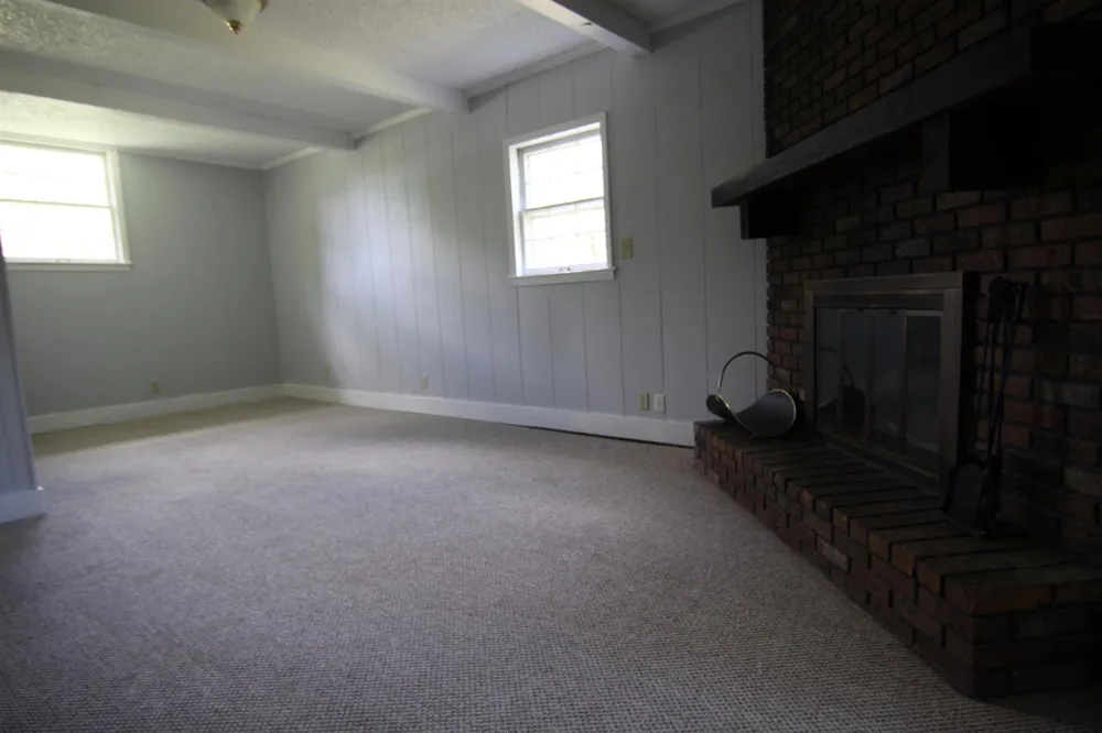 304 Hilldale Ln Clarksville, TN 37043