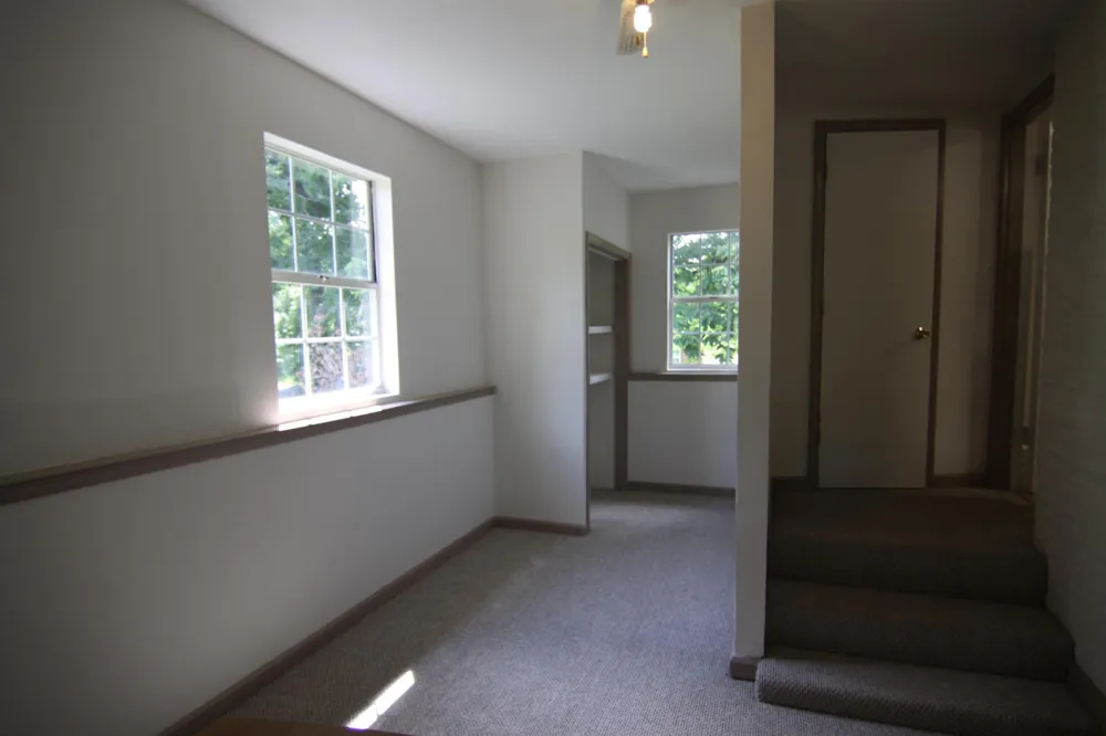 304 Hilldale Ln Clarksville, TN 37043