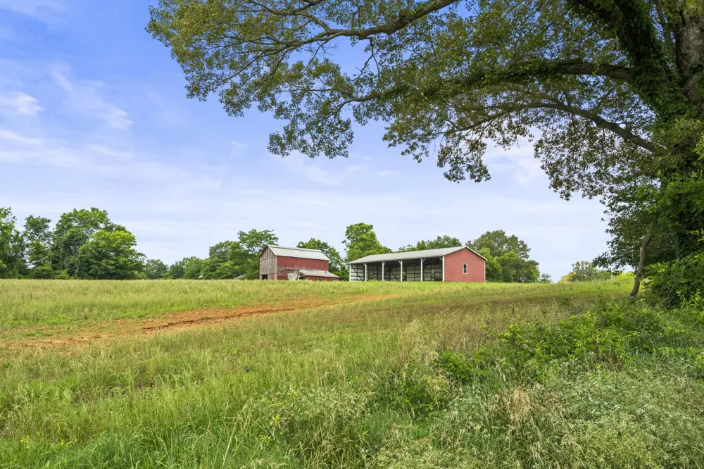 4635 Highway 431N Springfield, TN 37172