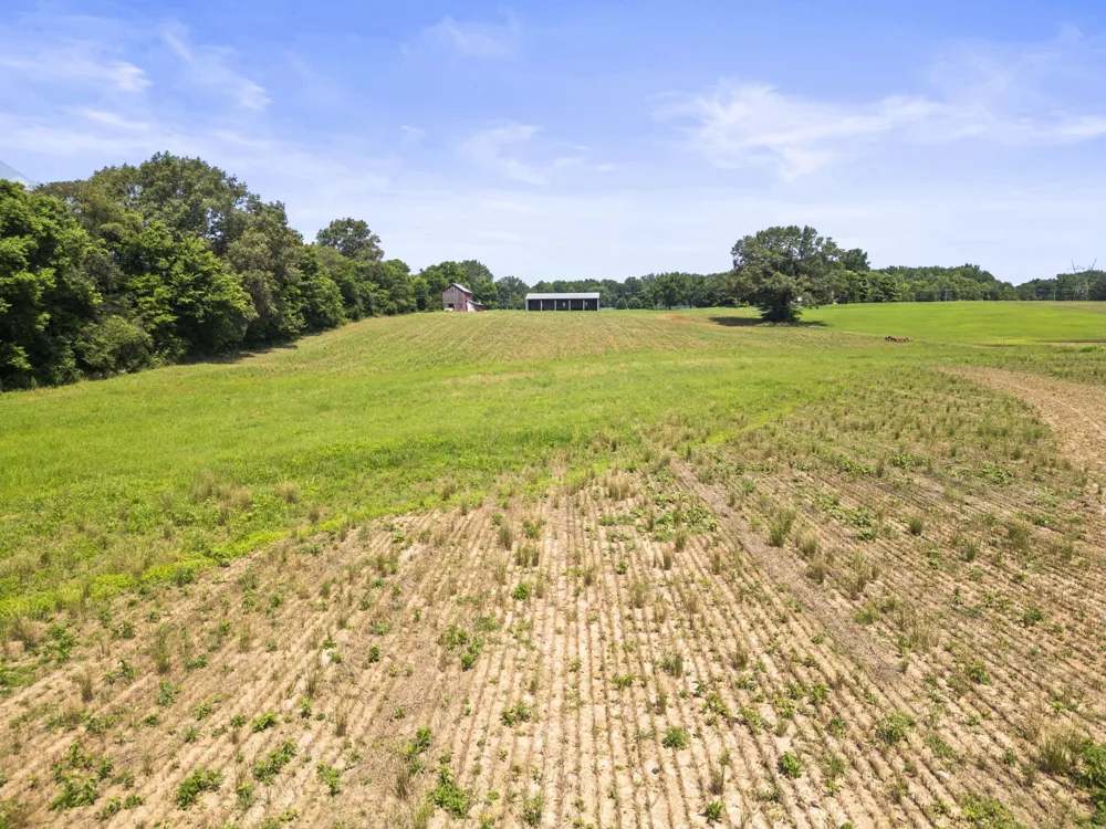 4635 Highway 431N Springfield, TN 37172