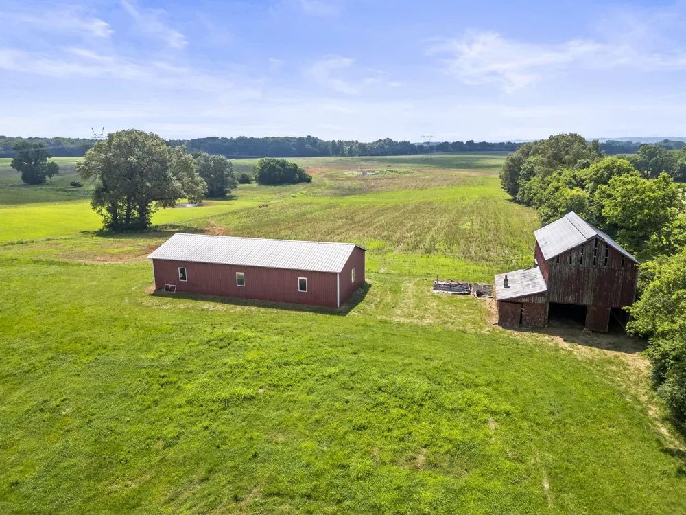 4635 Highway 431N Springfield, TN 37172