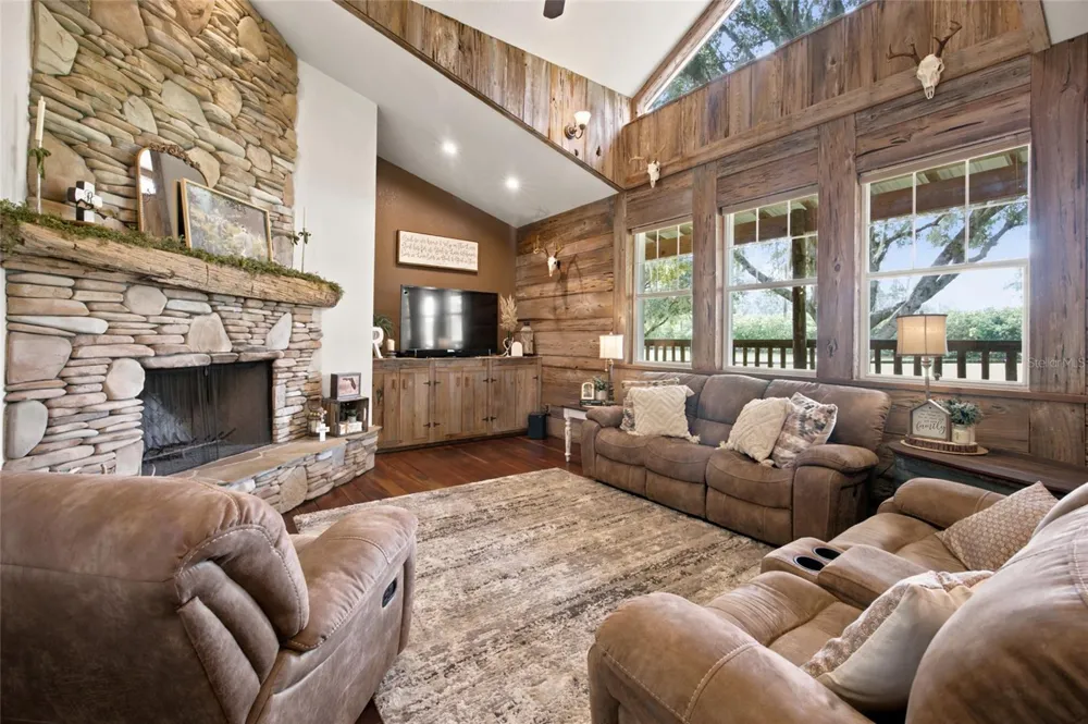 2015 NW 35TH STREET ocala, FL 34475