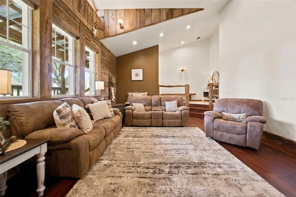 2015 NW 35TH STREET ocala, FL 34475
