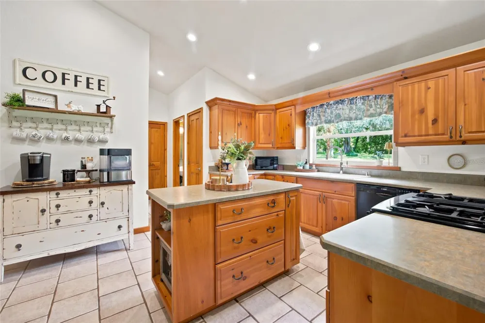 2015 NW 35TH STREET ocala, FL 34475