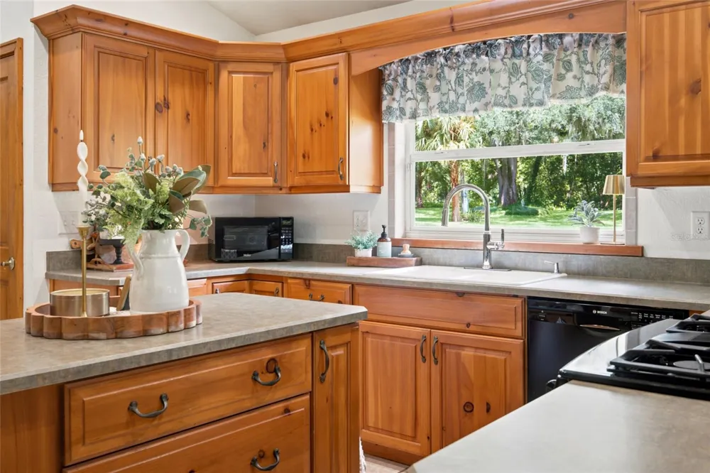 2015 NW 35TH STREET ocala, FL 34475