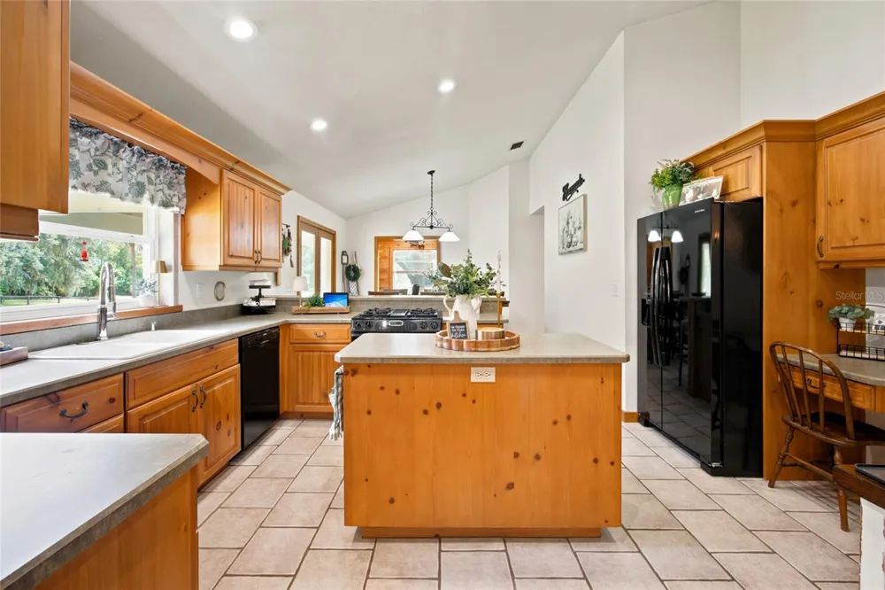 2015 NW 35TH STREET ocala, FL 34475