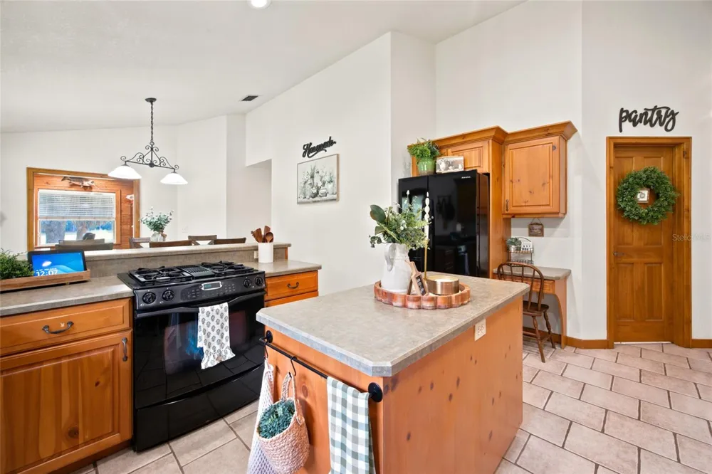 2015 NW 35TH STREET ocala, FL 34475