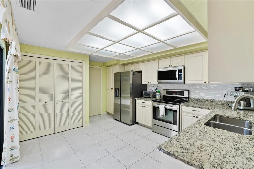 5357 COBBLESTONE COURT Wesley Chapel, FL 33543