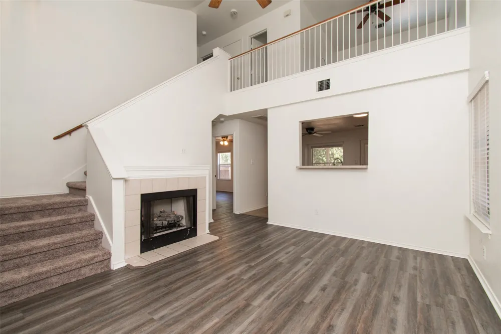 1436 Roxannes Run Pflugerville, TX 78660