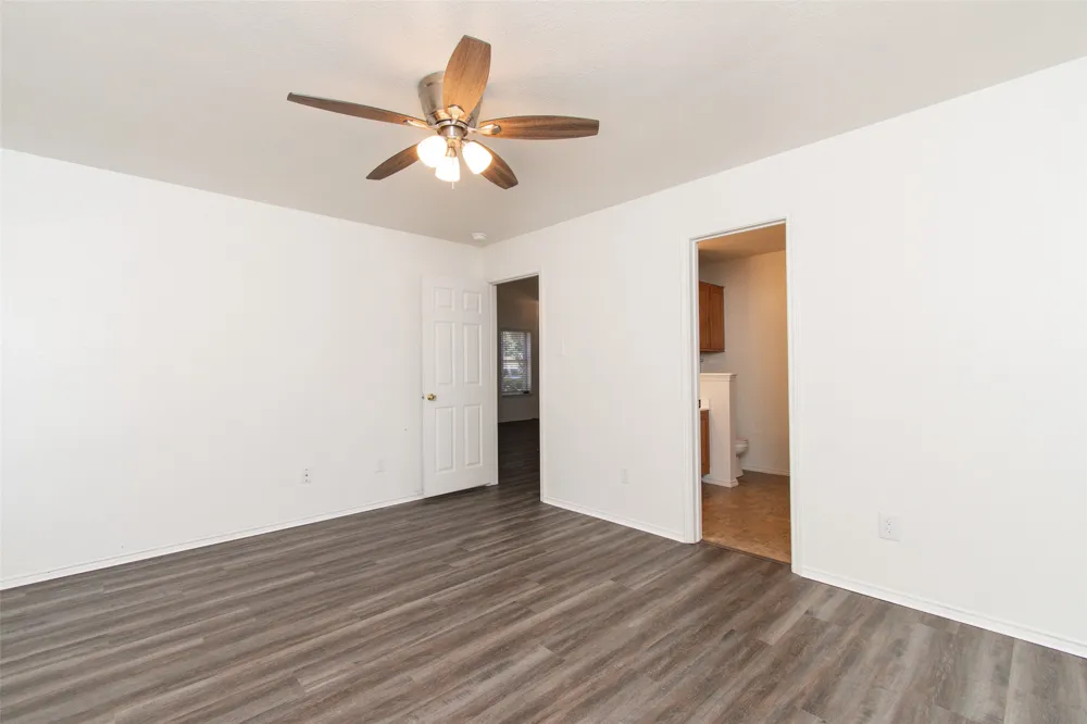 1436 Roxannes Run Pflugerville, TX 78660