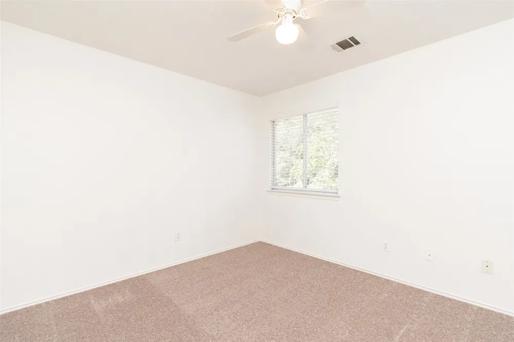1436 Roxannes Run Pflugerville, TX 78660