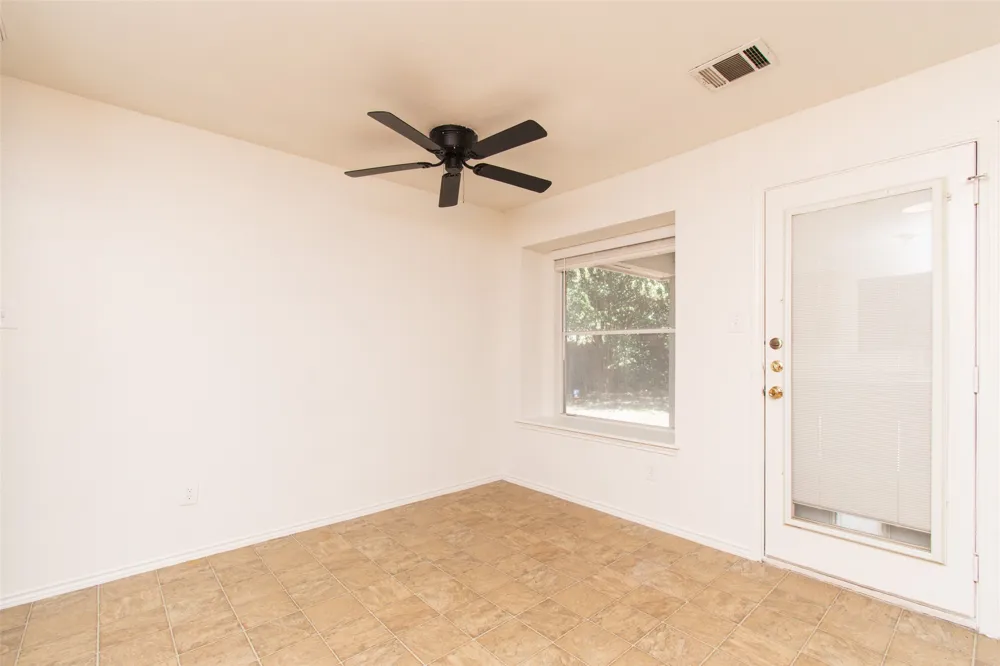 1436 Roxannes Run Pflugerville, TX 78660